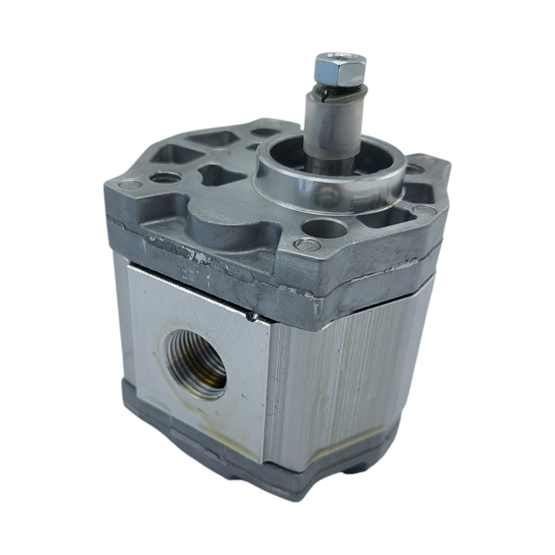 4CB87028 - HYDRAULIC PUMP