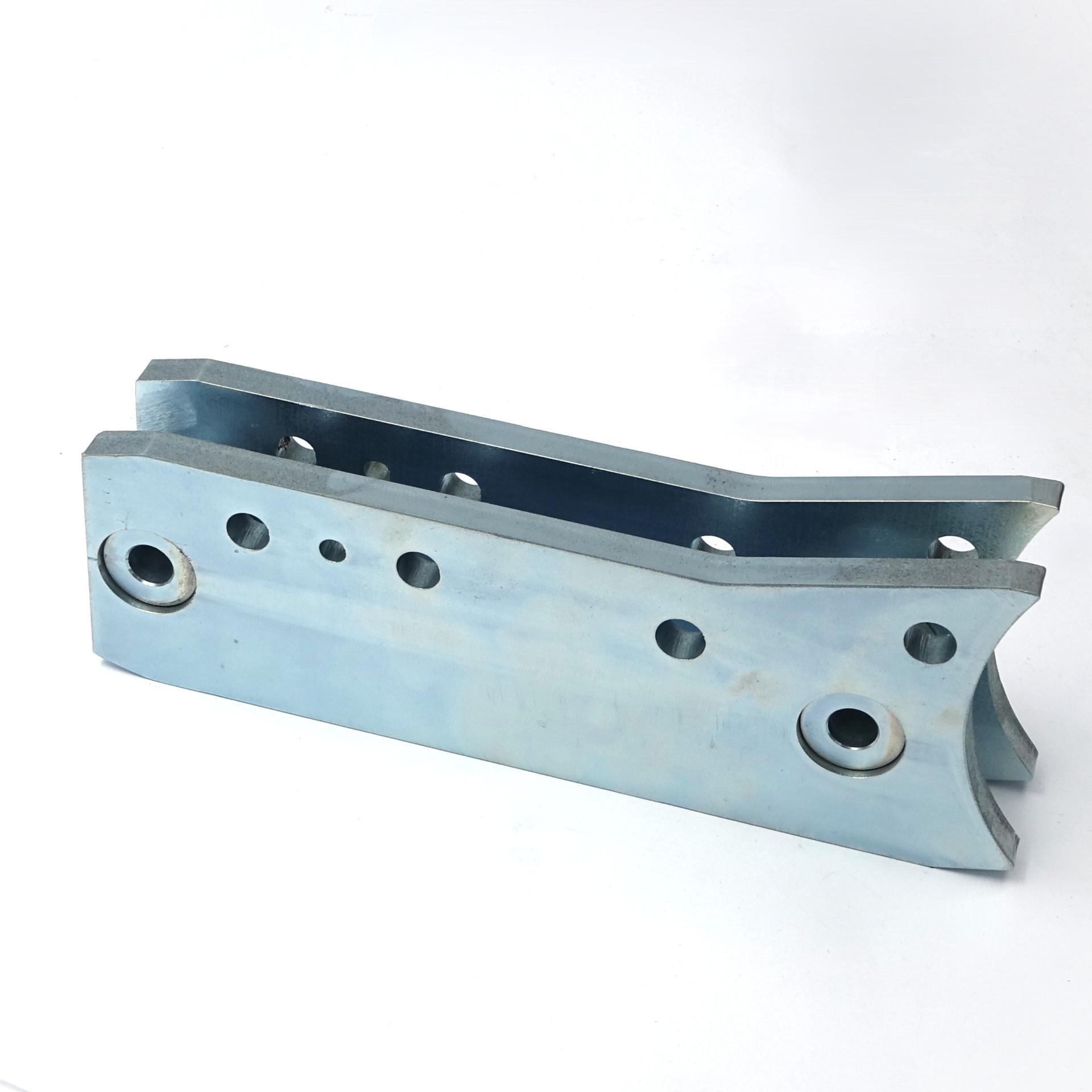 4CB09435 - CHAINS GUIDE