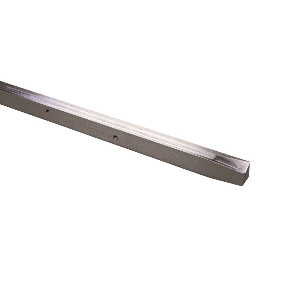 4CB62715 - SIDE GUIDE RIGHT