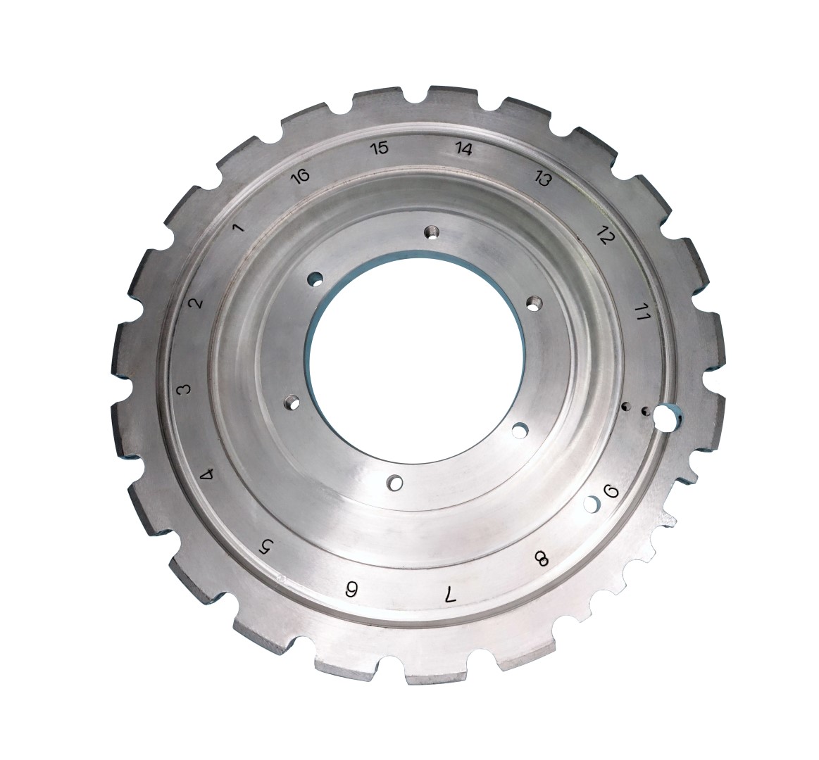 4CB02432 - SPROCKET WHEEL OS