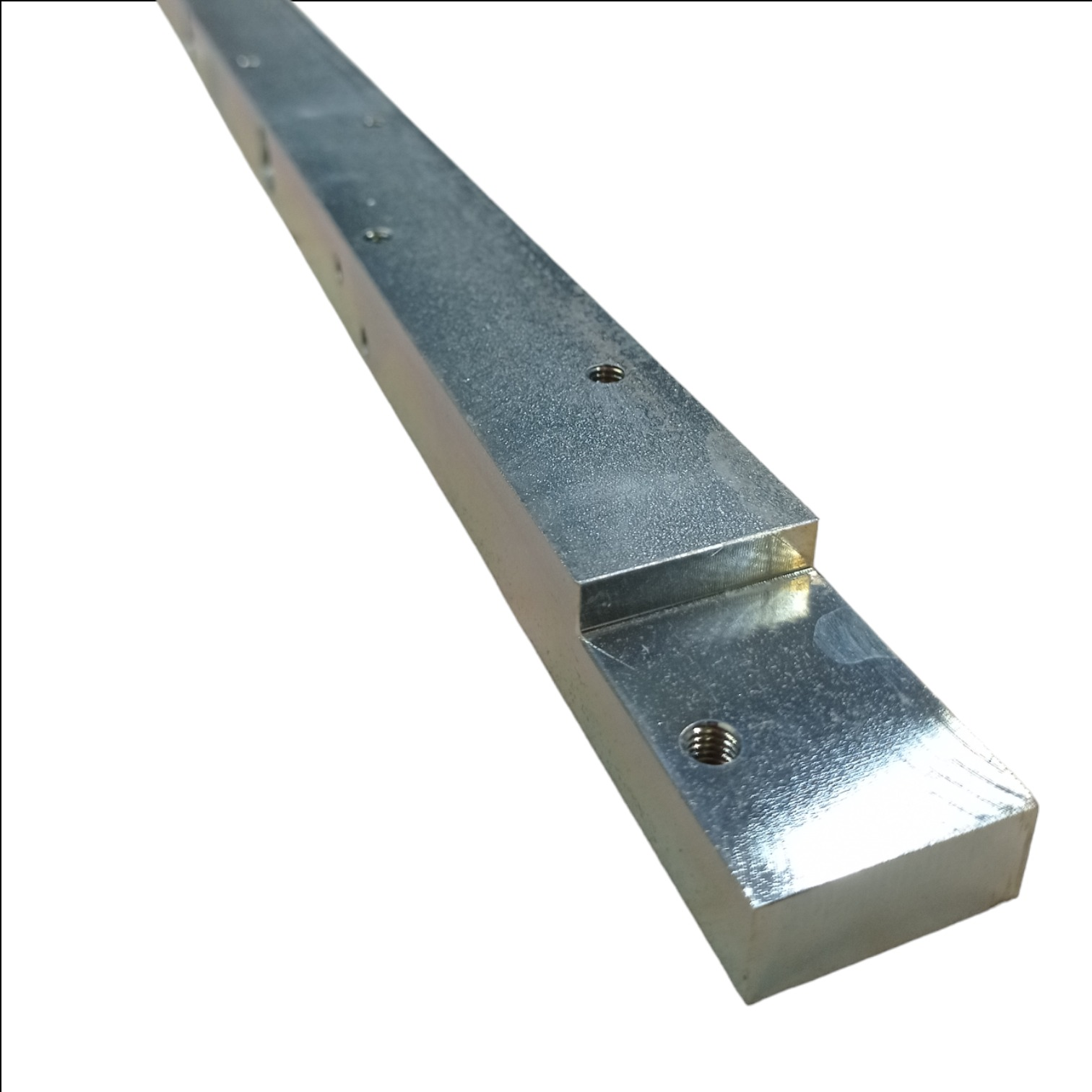4CB271120 - BAR