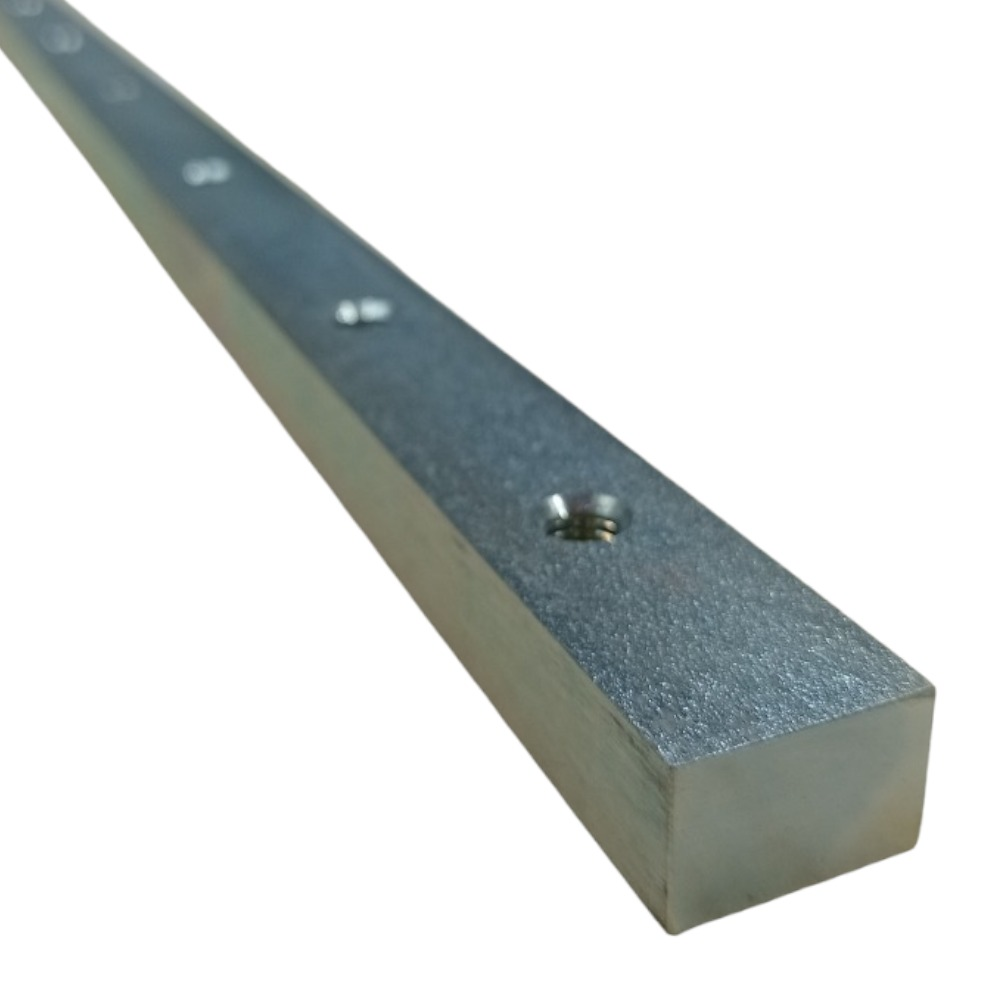 4CB271121 - BAR
