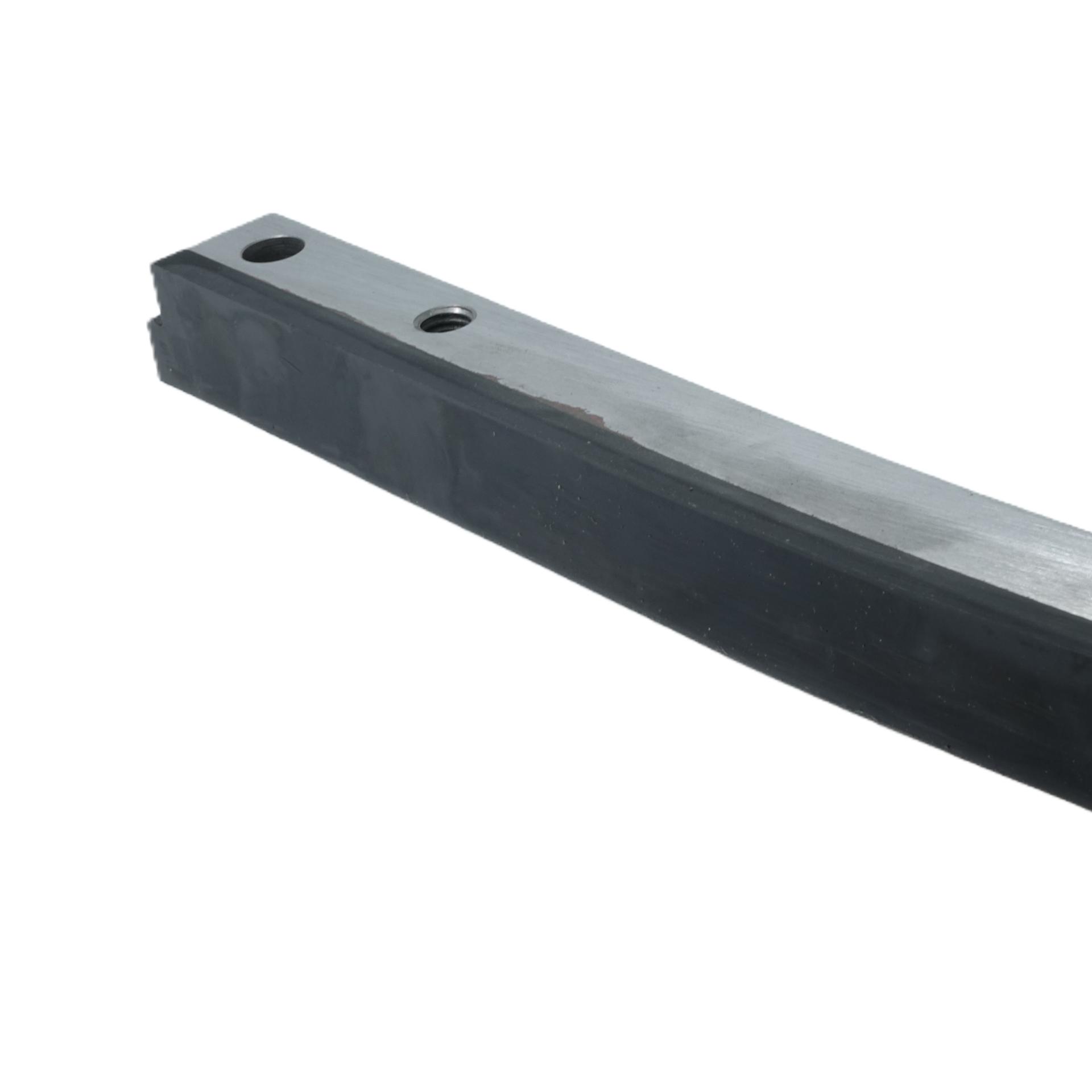 4CB36958 - CHAINS GUIDE