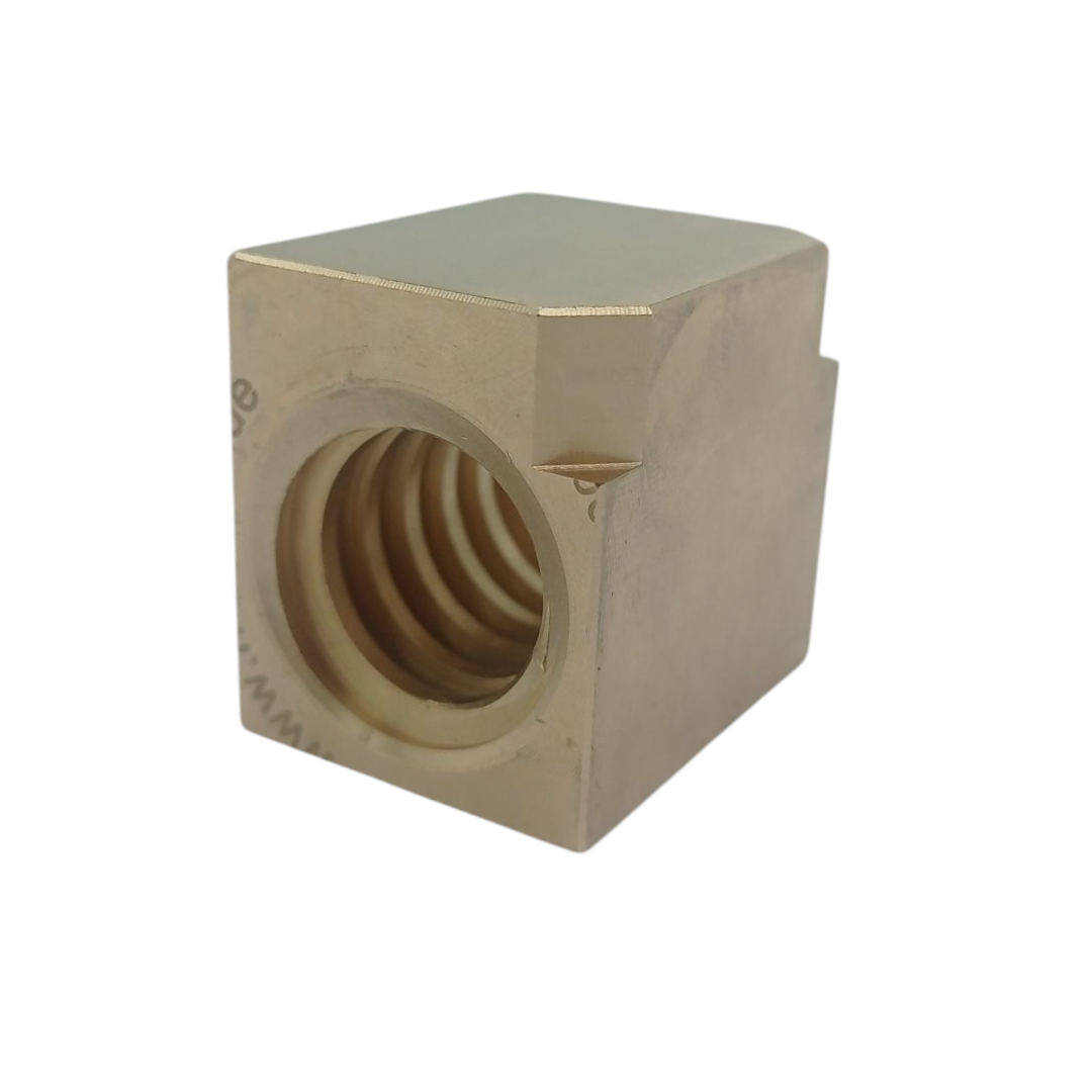 4CB72736 - NUT