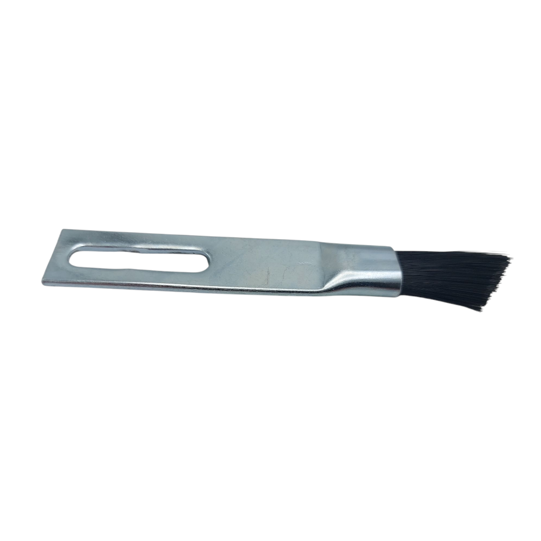4CB06687 - FEEDER BRUSH