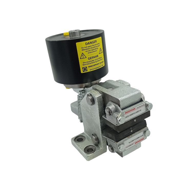 4CB74560 - BRAKE